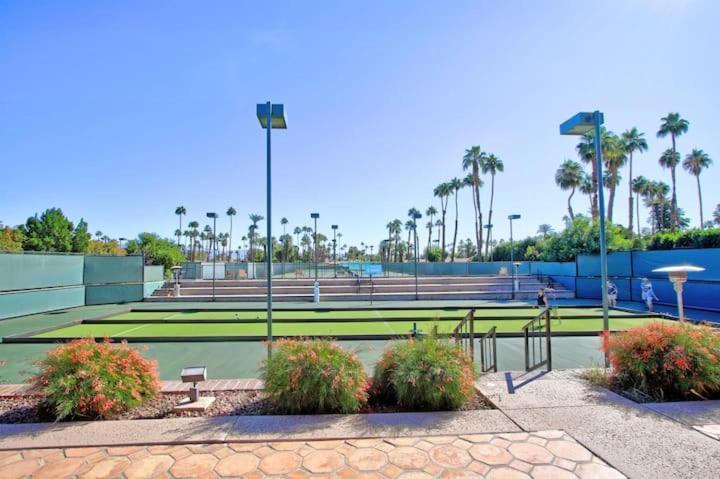 Private Country Club Condo On Awesome Golf Course! Palm Desert Luaran gambar